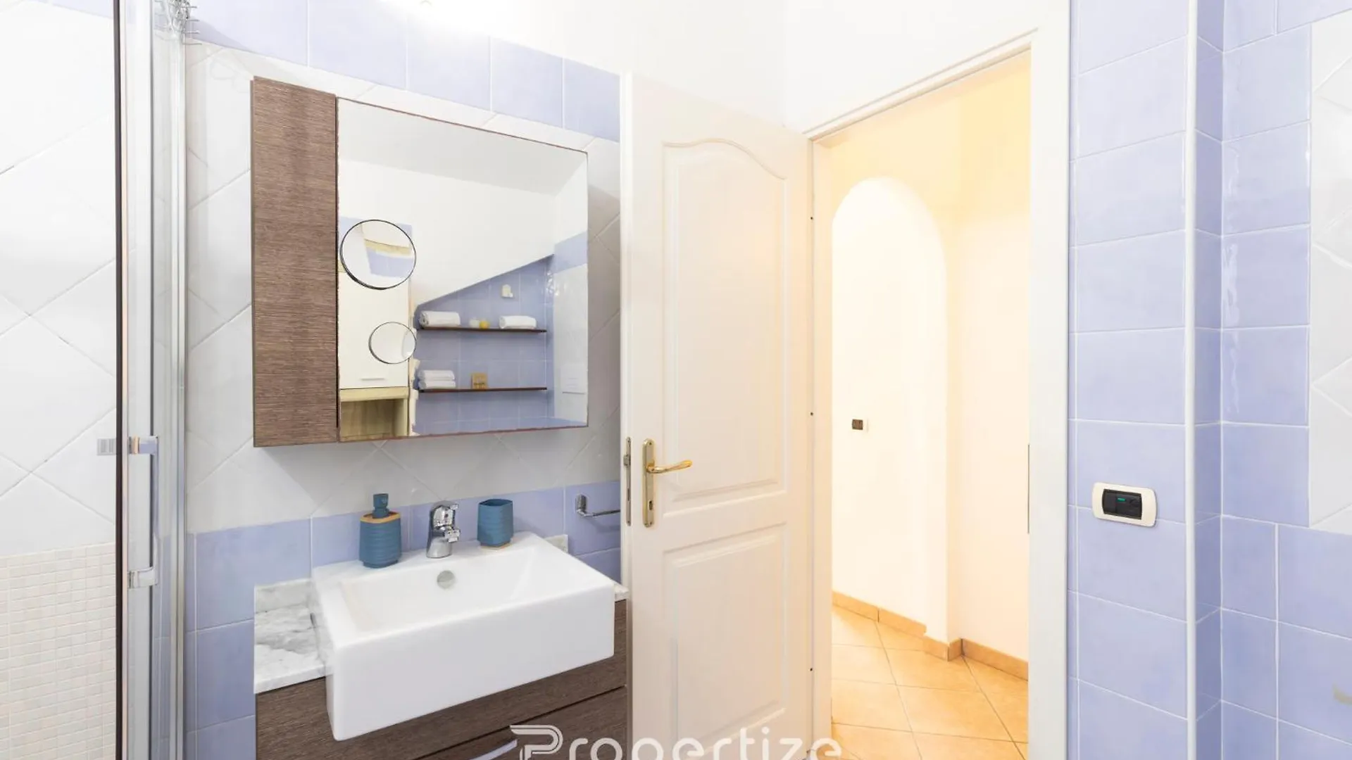Villetta Con Idromassaggio E Patio By Propertize Golfo Aranci 0*,  Włochy